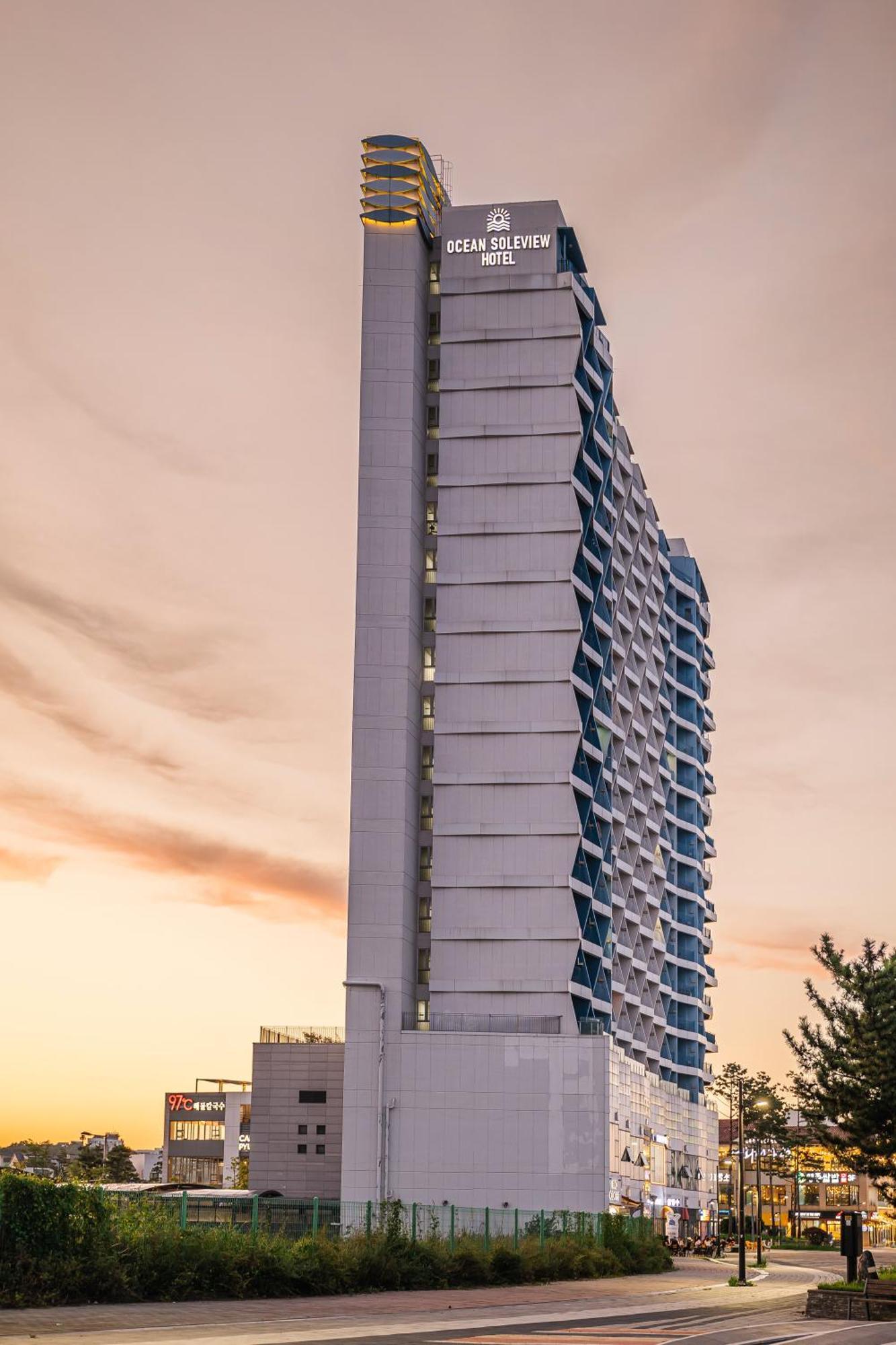 אינצ'ון Ocean Soleview Hotel מראה חיצוני תמונה