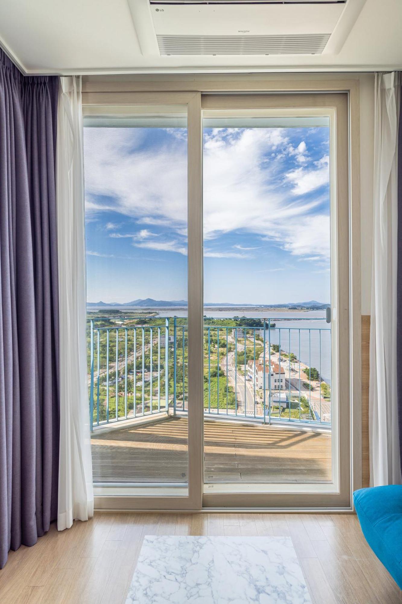 אינצ'ון Ocean Soleview Hotel מראה חיצוני תמונה