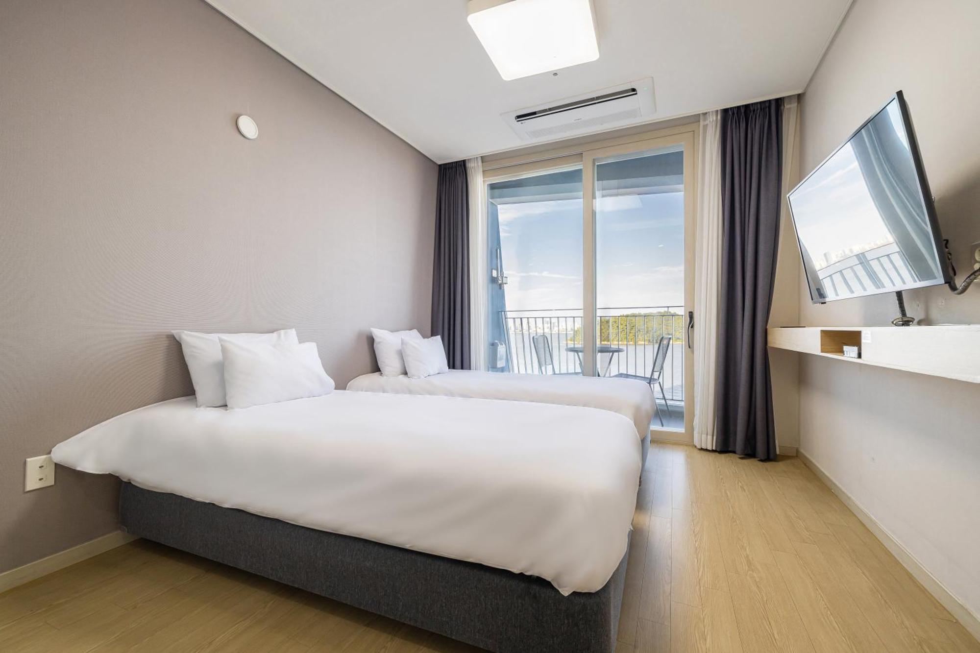 אינצ'ון Ocean Soleview Hotel מראה חיצוני תמונה