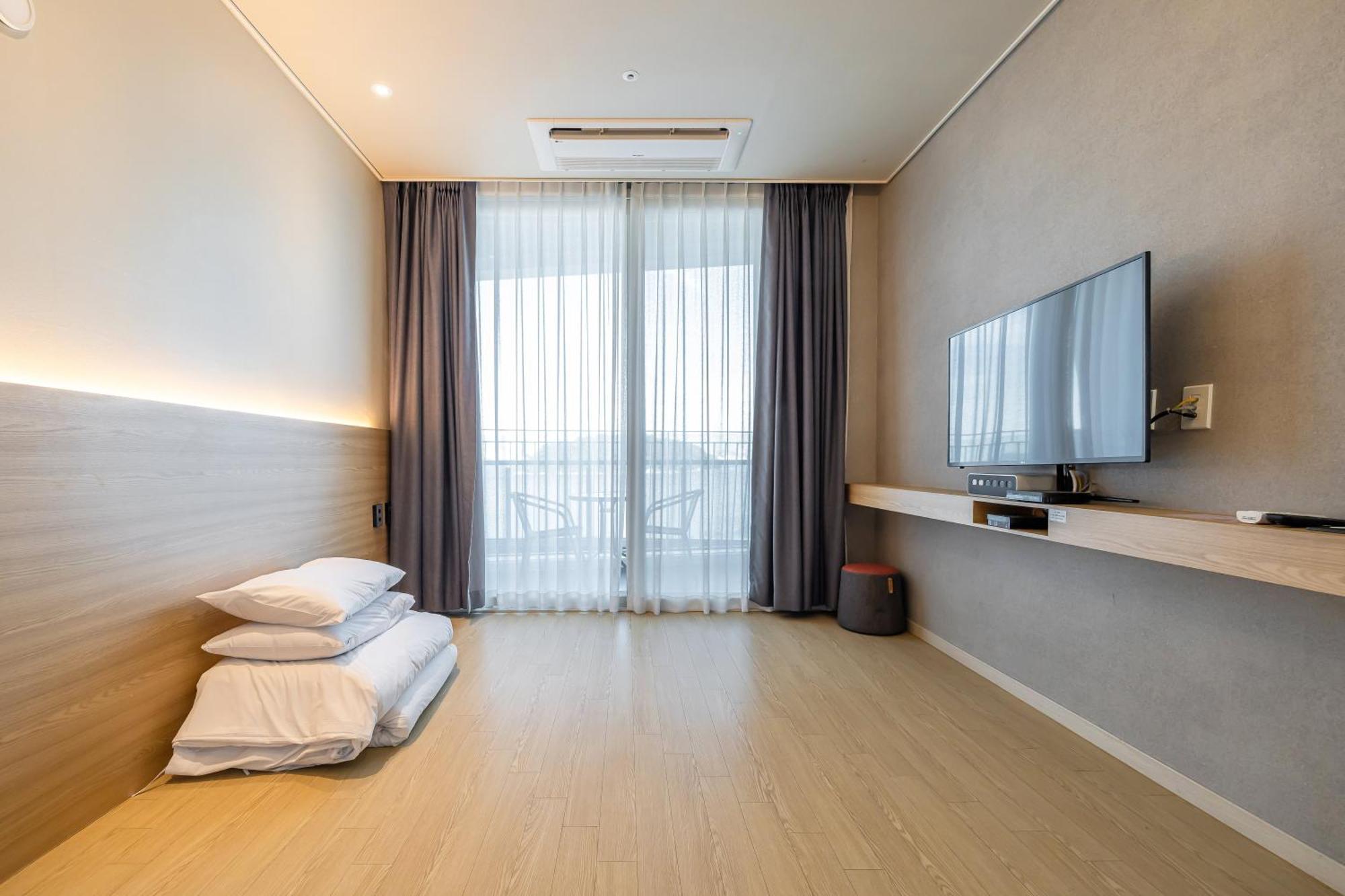 אינצ'ון Ocean Soleview Hotel מראה חיצוני תמונה